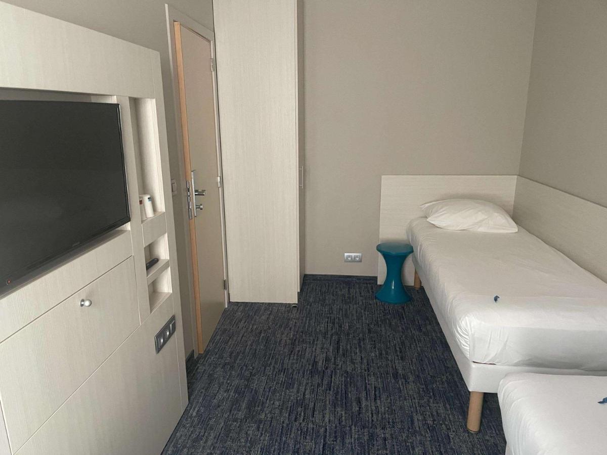 Отель Ibis Styles Нивель Экстерьер фото