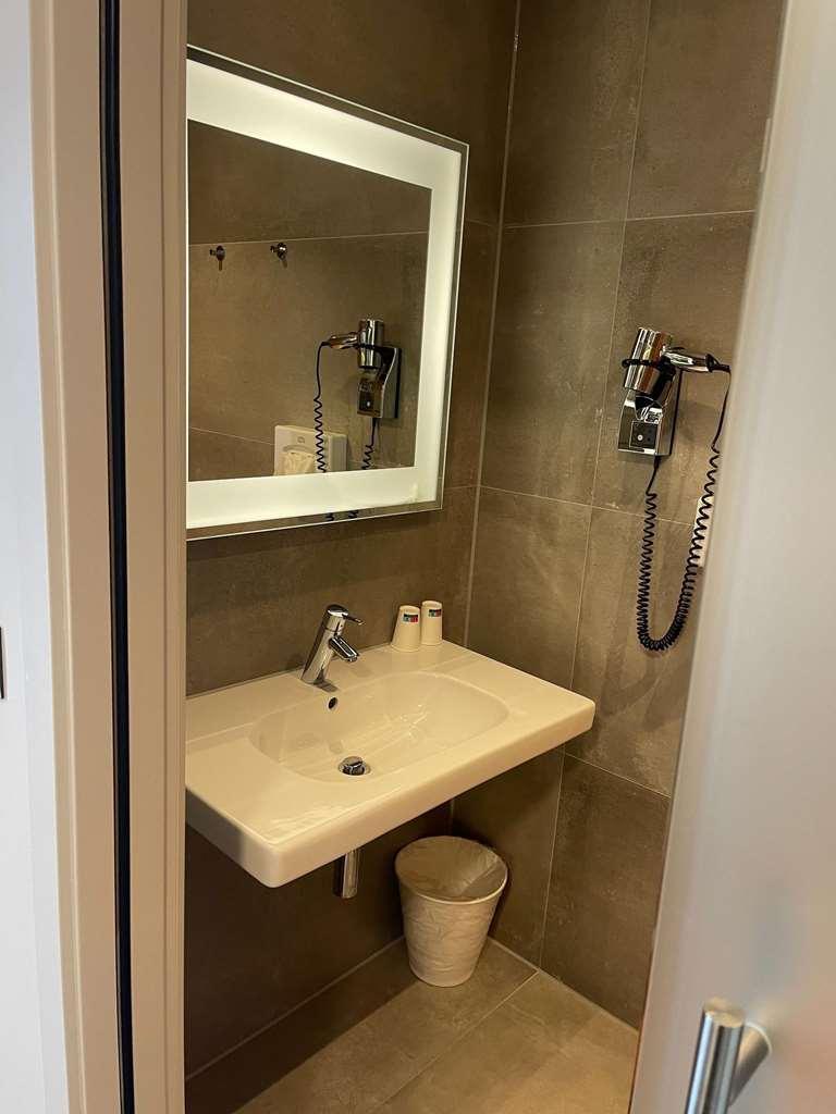 Отель Ibis Styles Нивель Экстерьер фото
