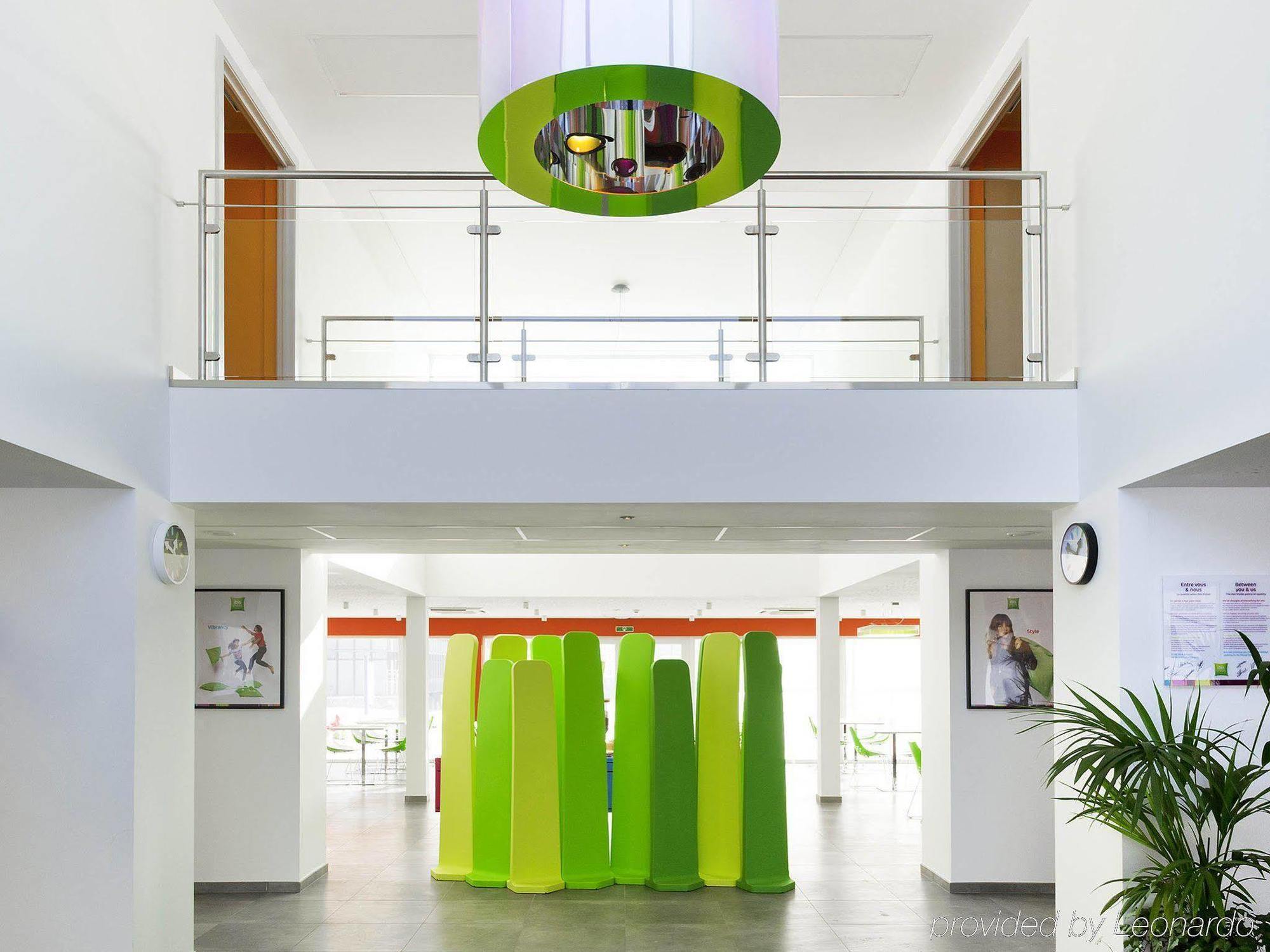 Отель Ibis Styles Нивель Экстерьер фото
