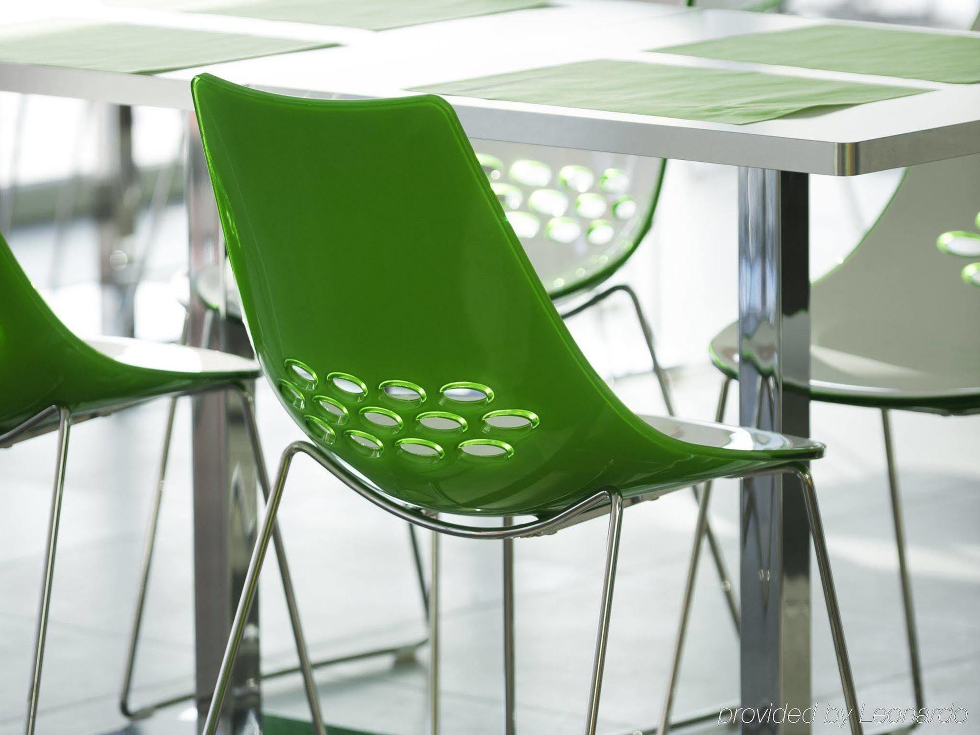 Отель Ibis Styles Нивель Экстерьер фото