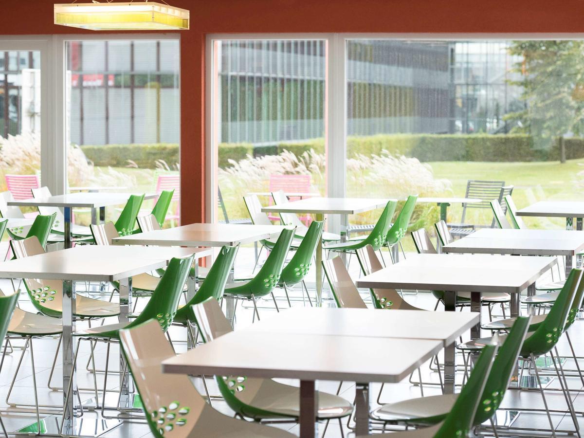 Отель Ibis Styles Нивель Экстерьер фото