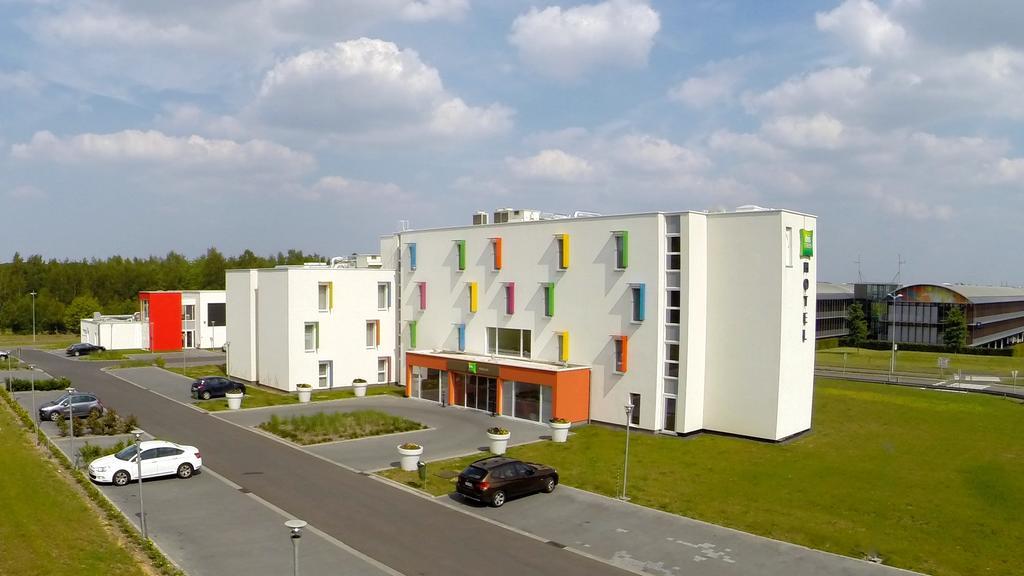 Отель Ibis Styles Нивель Экстерьер фото
