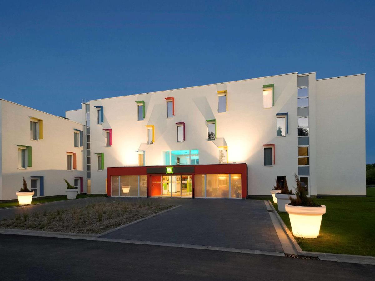 Отель Ibis Styles Нивель Экстерьер фото
