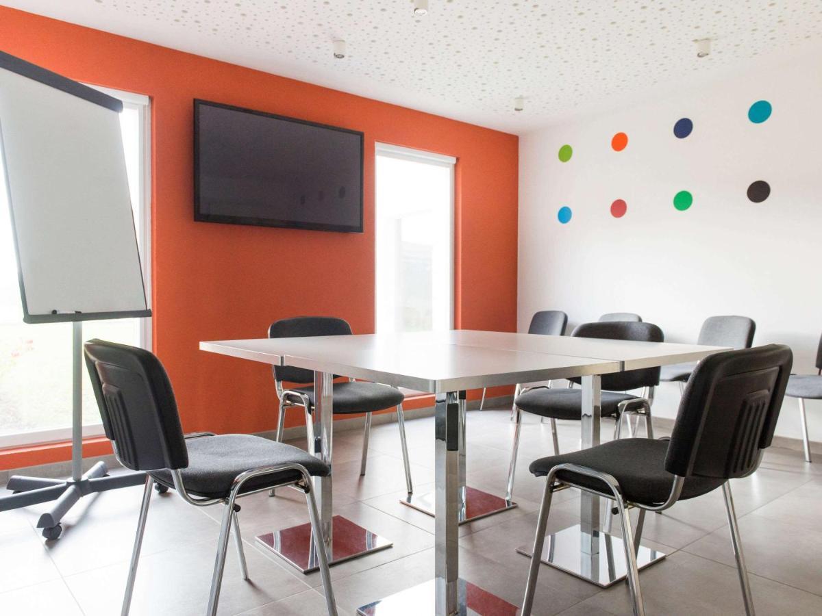 Отель Ibis Styles Нивель Экстерьер фото